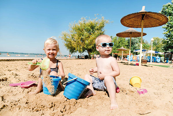 Diási Játékstrand és Gyenesi Lidóstrand »